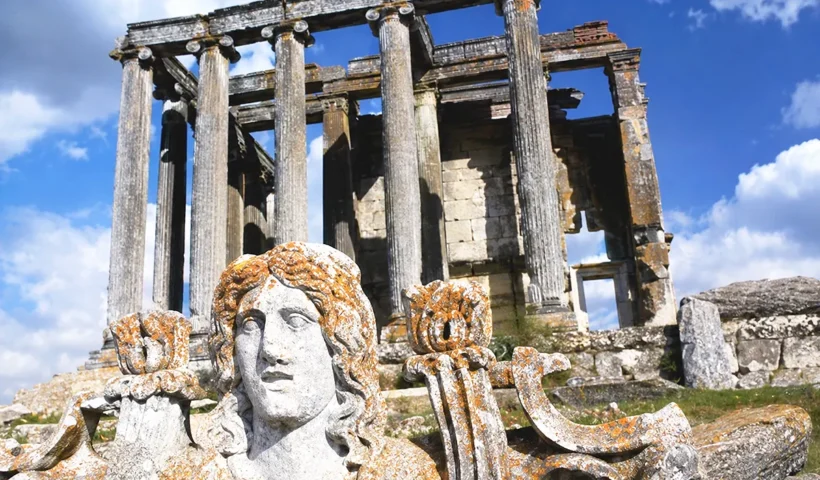 ruinas de Aizanoi en Turquía
