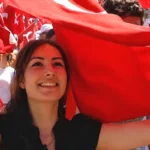 una chica de Izmir, en Turquía
