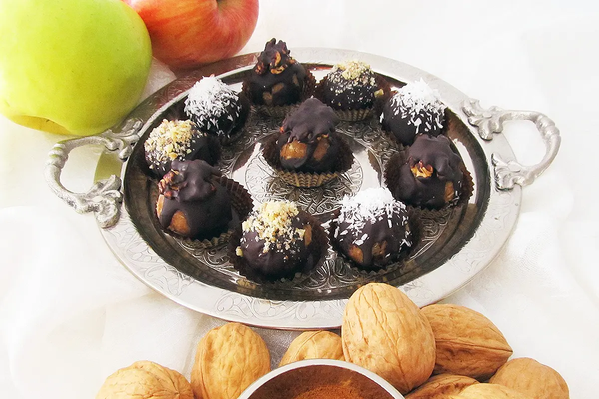 bombones de manzana con chocolate