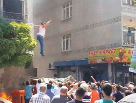 Estambul, mujer salta desde una ventana