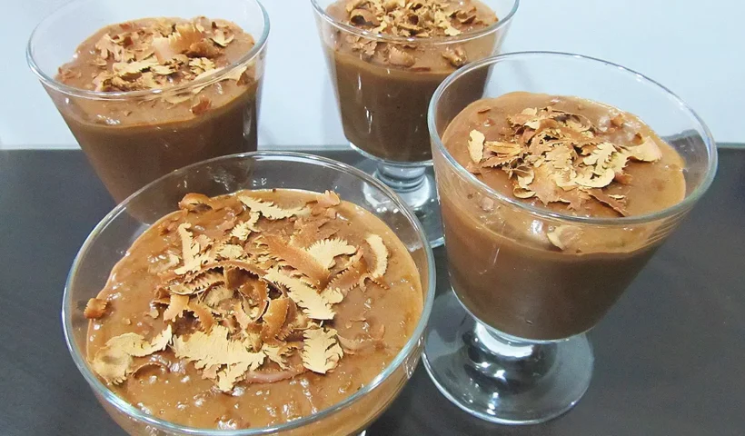 copas de arroz con leche al chocolate
