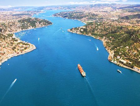 Estambul, Estrecho del Bósforo