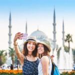 Istanbul tourism: tourists in Sultanahmet
