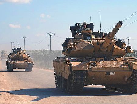 Turkish army tanks in Syria