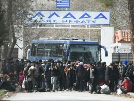 Refugees in the frontier with Greece