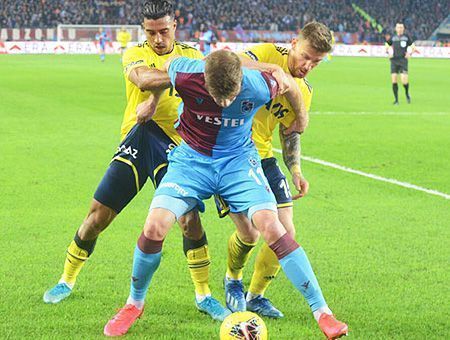 Trabzonspor Fenerbahçe football match