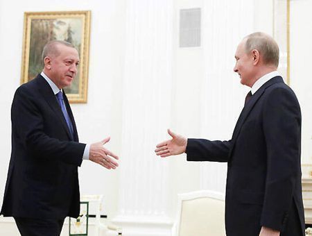 Erdoğan from Turkey and Putin from Russia meet in Moscow