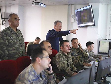 Turkish army launches operation in Syria