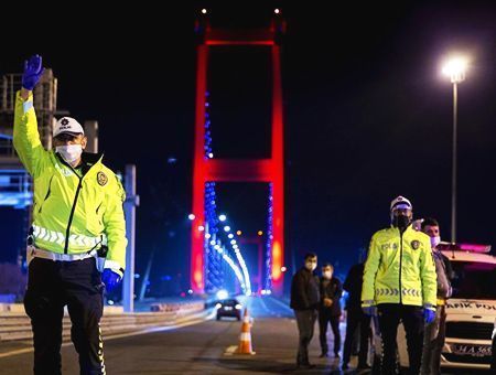 Istanbul, curfew due to coronavirus