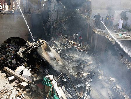 Pakistan, plane crash in Karachi