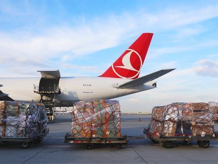 Turkey, plane with help against coronavirus