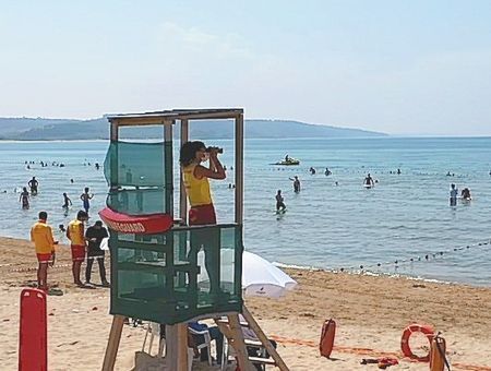 Istanbul, woman lifeguard