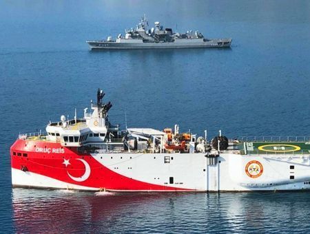 Turkey, drilling ship in the Mediterranean