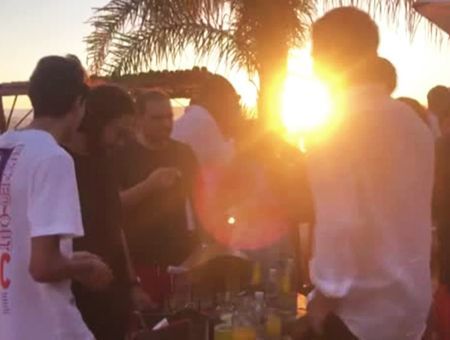 İzmir, party in Çeşme amidst coronavirus
