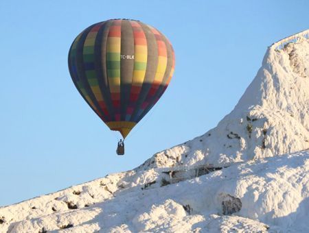 Pamukkale, tourist balloon flights