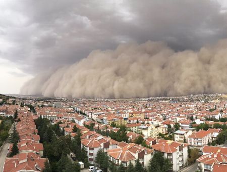 Turkey, sand storm in Ankara