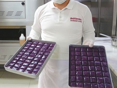 Ankara, pastry sells purple baklava