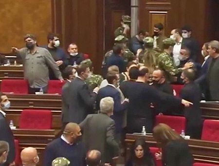 Armenia, fight in the parliament