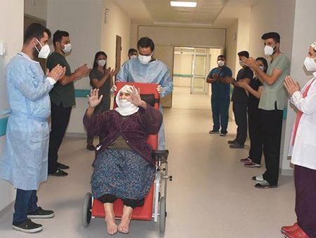 Turkey, 120-year-old woman defeats coronavirus