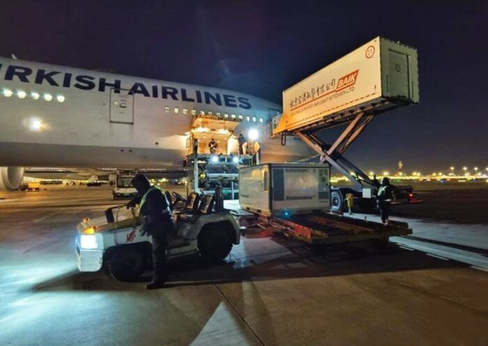 Turkey, plane from China with the coronavirus vaccine