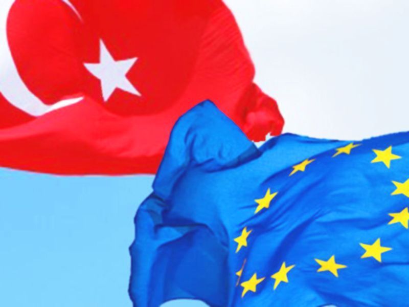Turkey and EU flags
