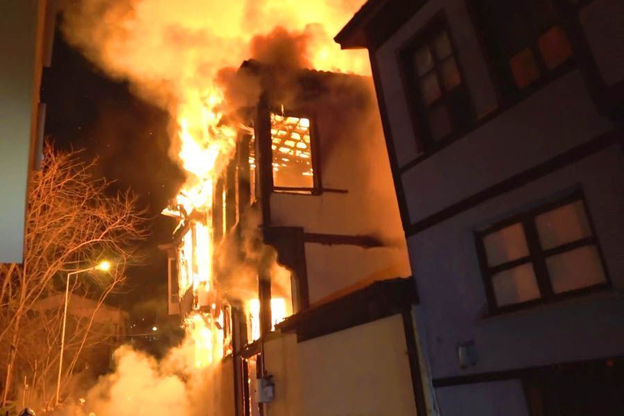 Turkey, fire in a historic building in Bursa