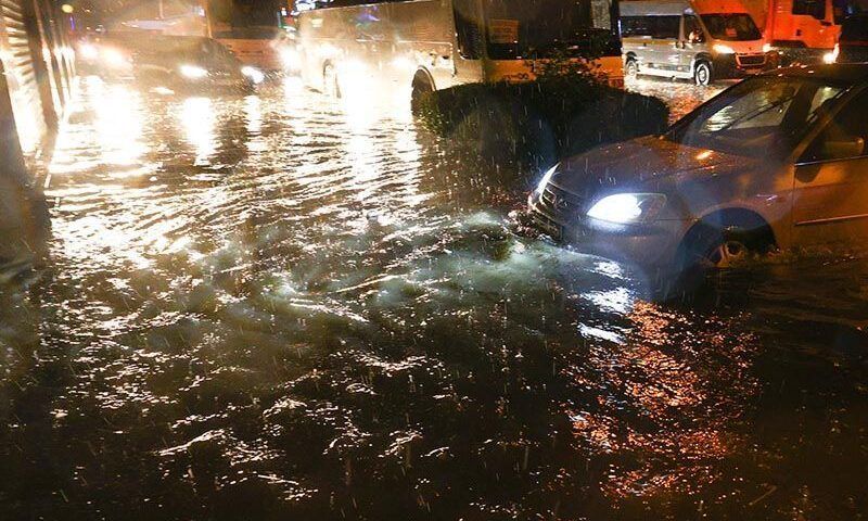 Turkey, flooding in İzmir