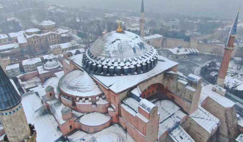 Istanbul, Hagia Sophia covered by snow