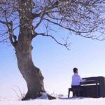 Turkey, blind child prodigy plays piano in snow