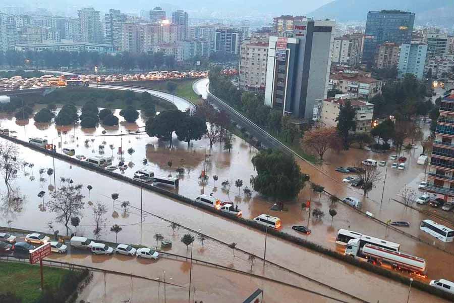 Turkey, floods in the city of İzmir