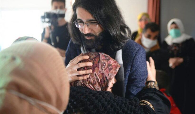 Turkey, Syrian pianist reunites with his family