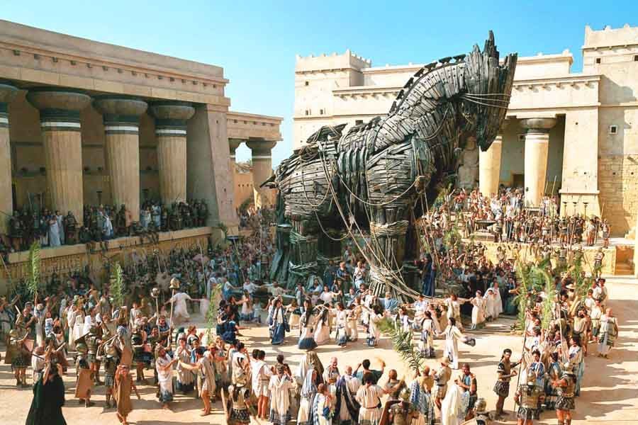 History, the Troy horse as depicted in a film