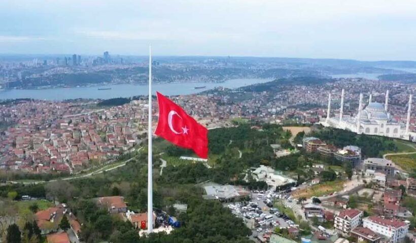 Istanbul, highest flag in Turkey