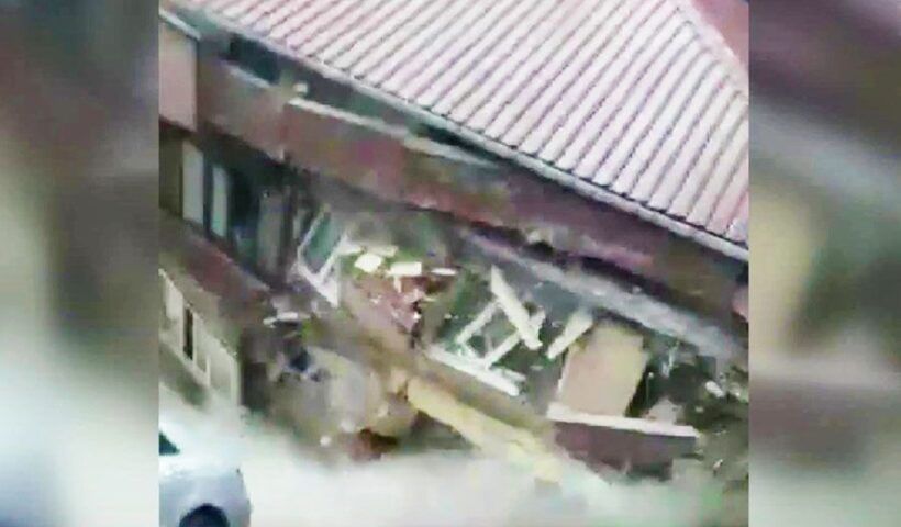 Istanbul, building collapses