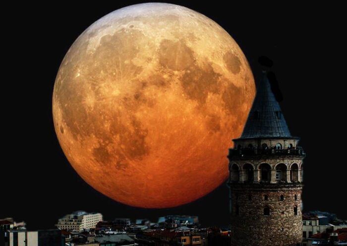 Istanbul, Supermoon