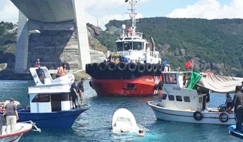 Istanbul, ships collided in the Bosphorus