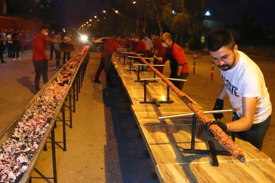 Turkish restaurant cooks giant kebab