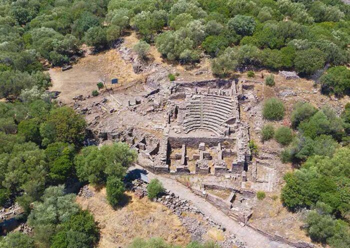 Turkey, ruins of the Roman city of Aigai (Aeolis)