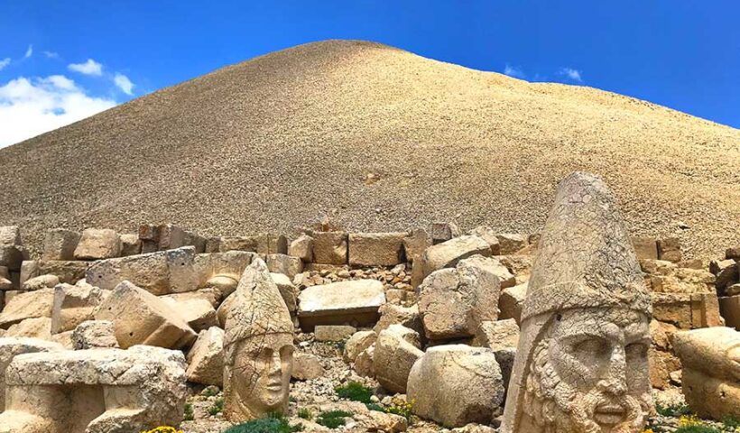 Turkey, tourism in Mount Nemrut
