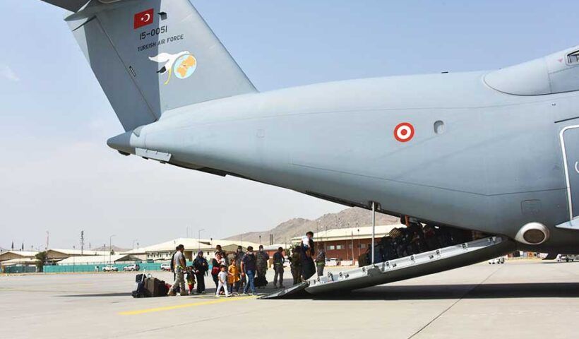 Afghanistan, Turkish citizens evacuated from Kabul