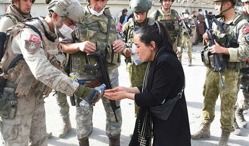 Afghanistan, Turkish soldiers at Kabul airport