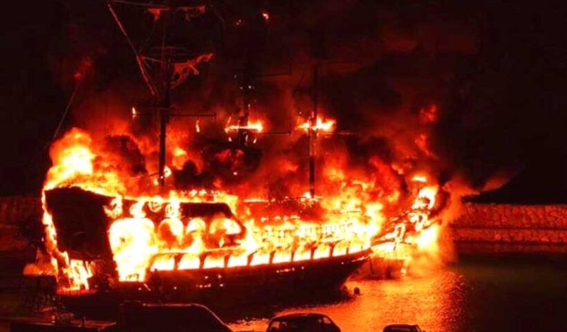 Antalya, ships on fire in Alanya