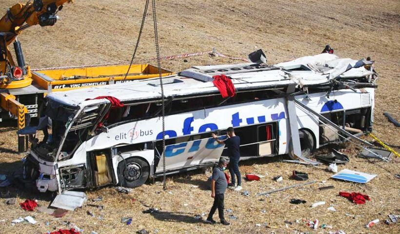 Turkey, bus accident in Balıkesir