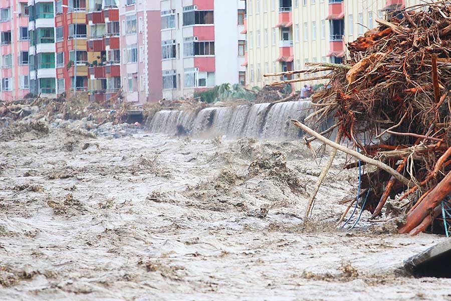 Turquía, inundaciones en Kastamonu (Mar Negro)