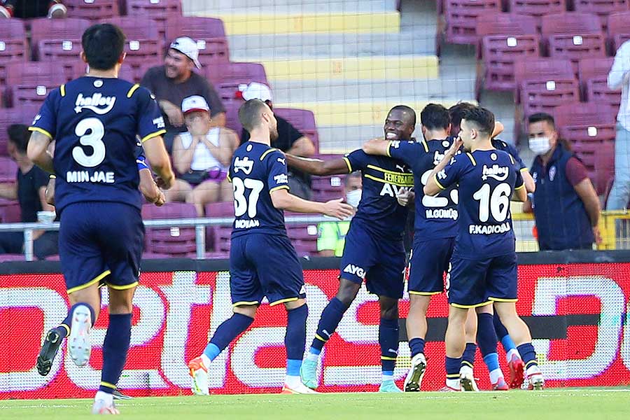 Fenerbahçe, victoria en la liga turca