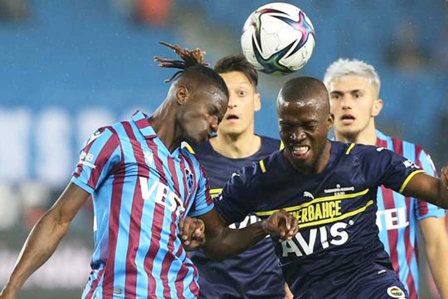 Fenerbahçe and Trabzonspor, Turkish League