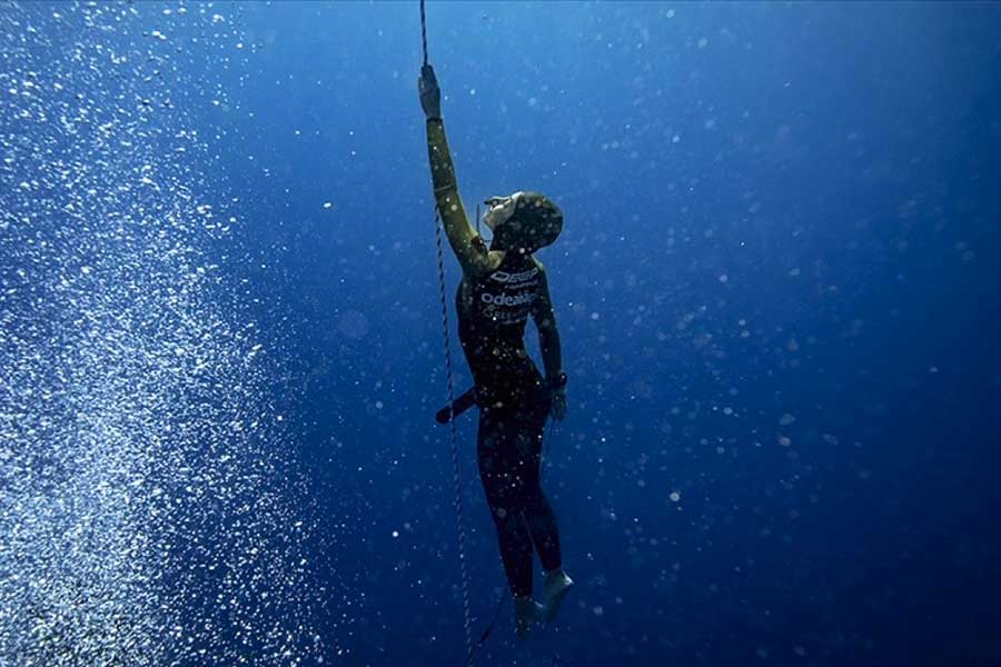 Turkish freediving diver Şahika Ercümen