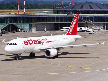 Atlasjet, avión