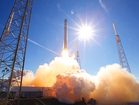 espacio, lanzamiento de cohete espacial