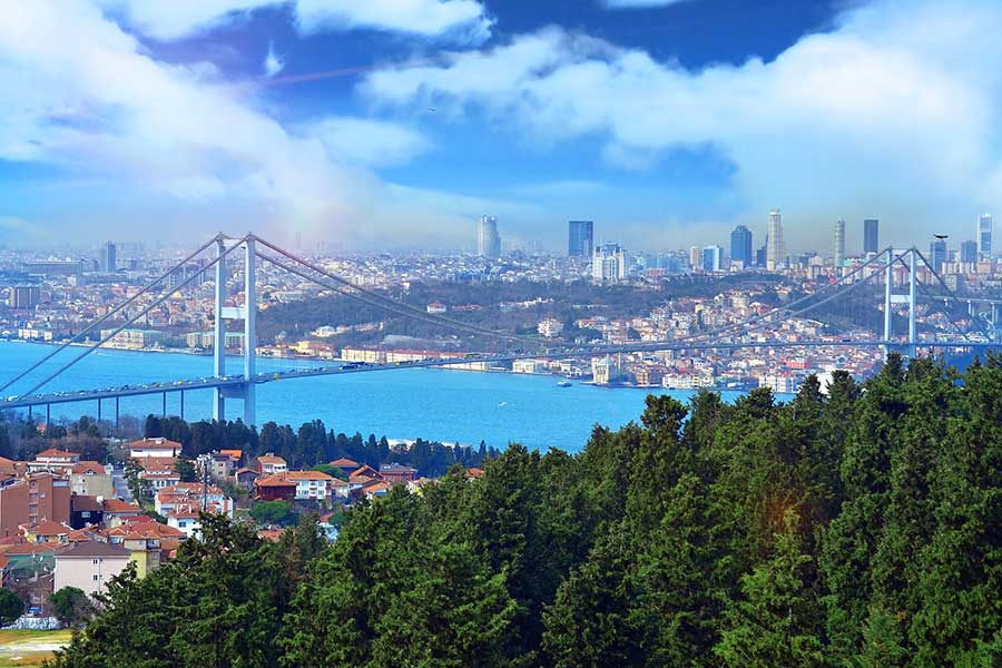 Istanbul, bridge over the Bosphorus